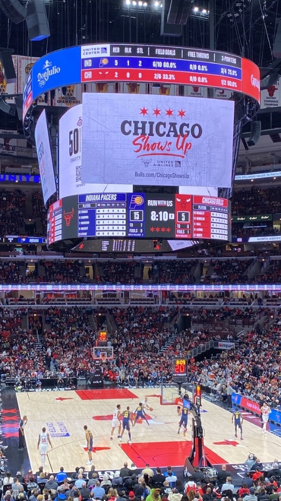 Chicago Shows Up
